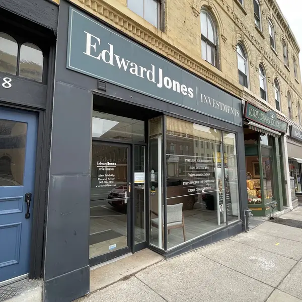 Storefront of Edward Jones